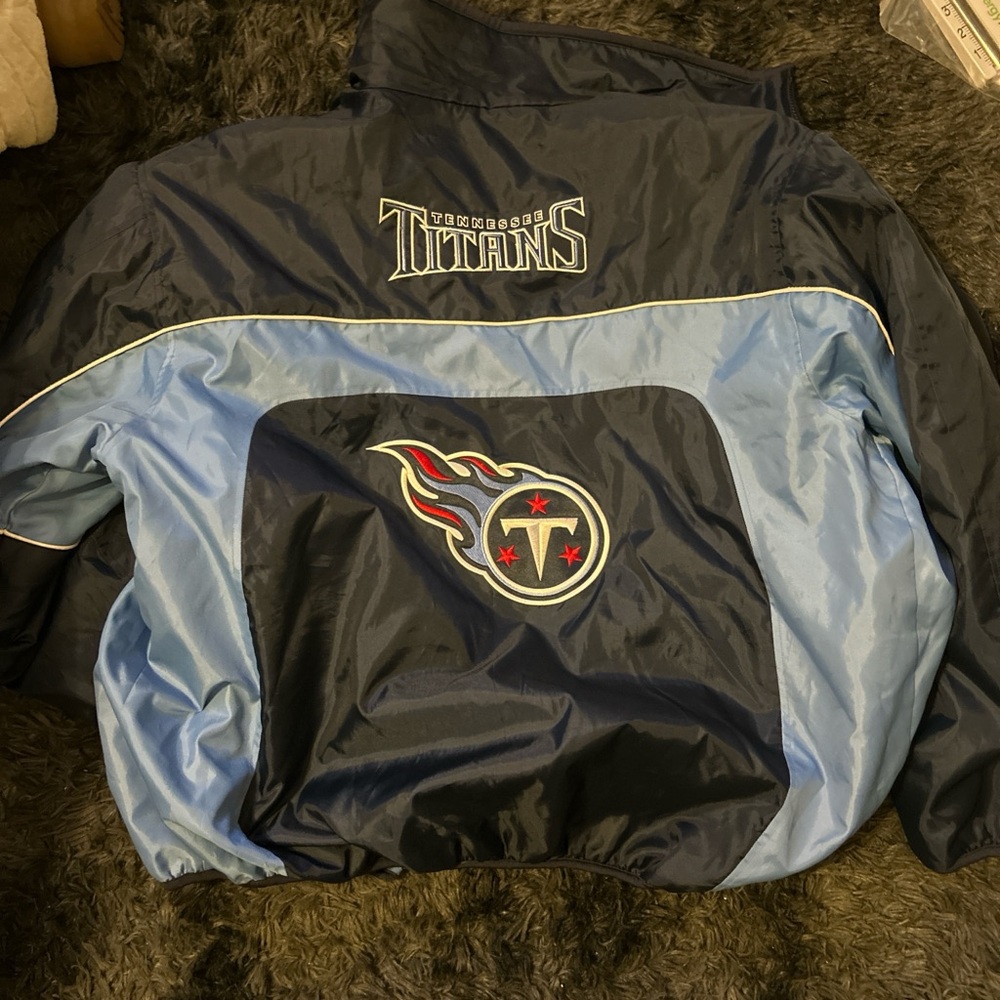 Men's Reversible NFL Tennessee Titan Jacket - Picture 3 of 6